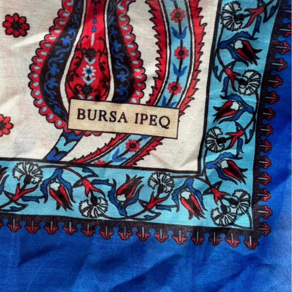 NWT Bursa Ipeq Scarf Women's One Size Turquoise Row Tulip Pattern Narrow Foulard